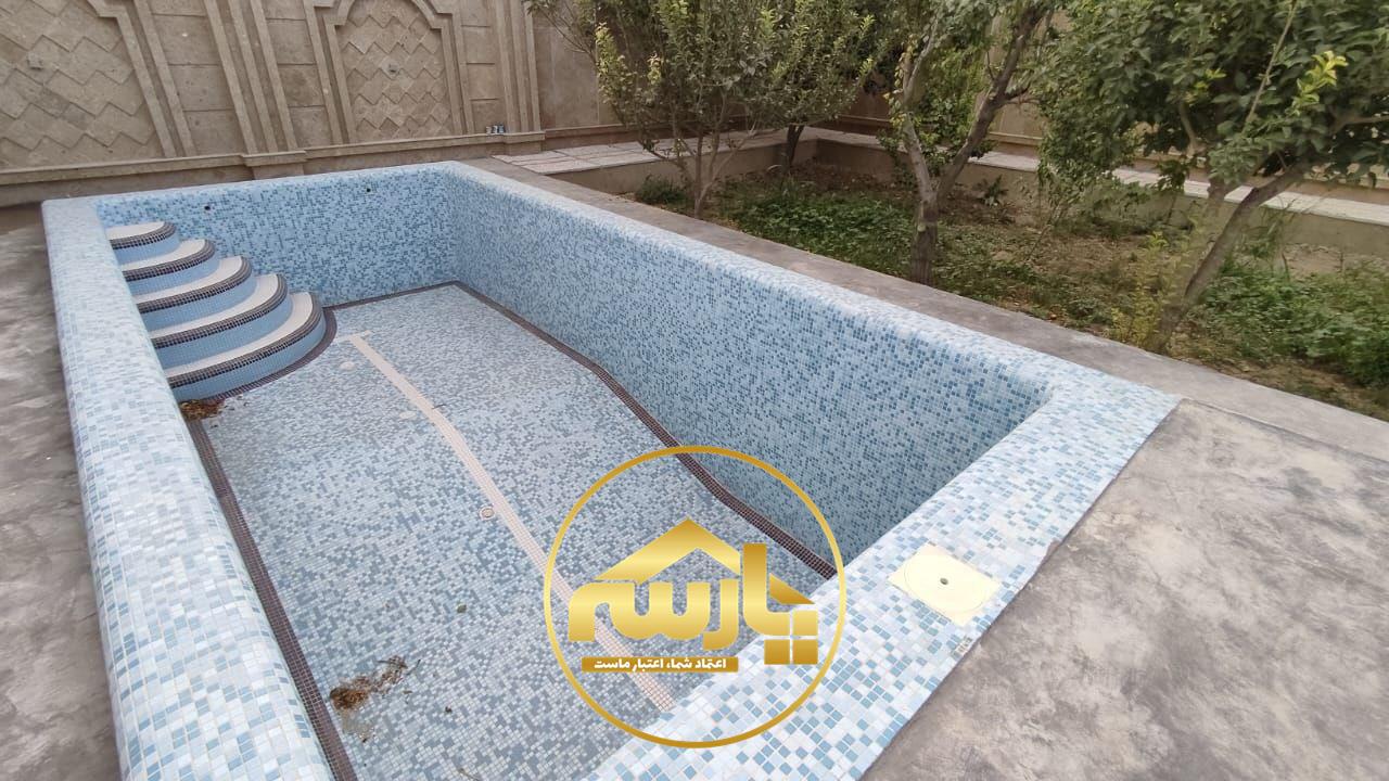 باغ ویلای 1000 متری شک با بنای 90 متری نوساز در منطقه کردزار شهریار 