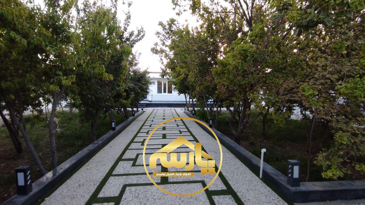باغ ویلای 1100 متری با 160 متر بنای لوکس و مدرن در منطقه خوش آب وهوای لم آباد 