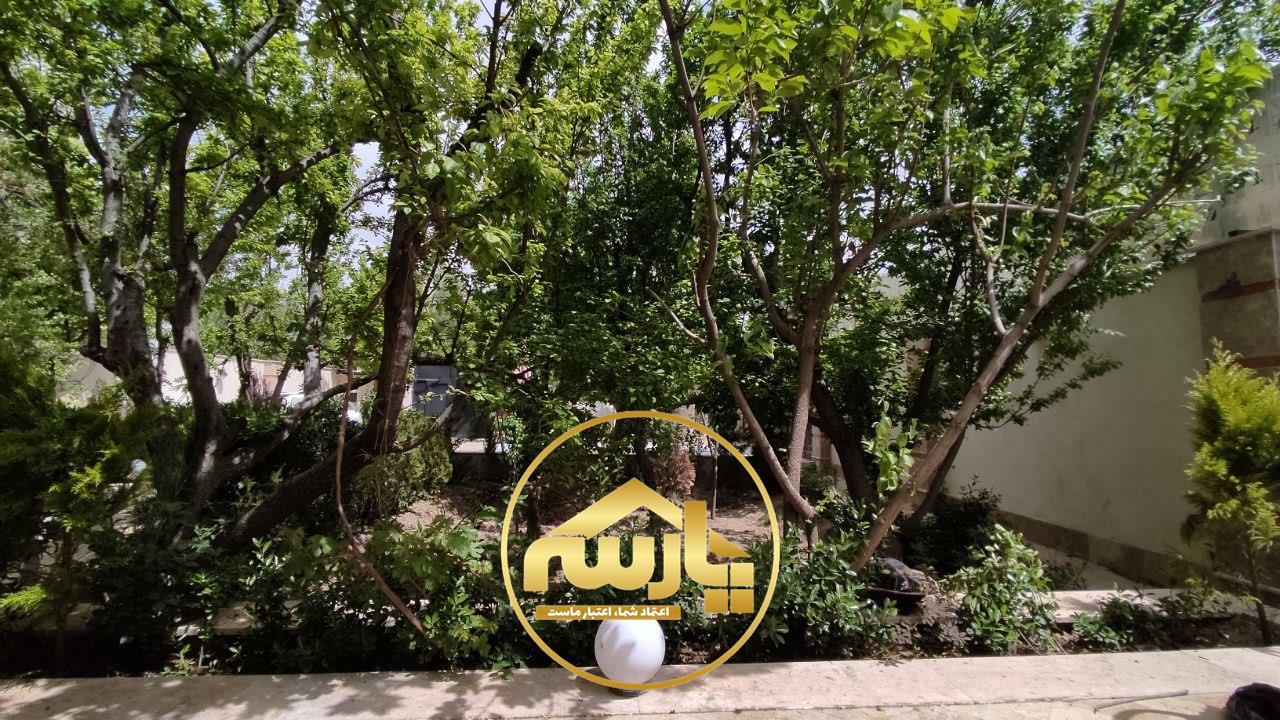 باغ ویلای 520 متری با 120 متر بنای بی نظیر در منطقه کردزار شهریار 